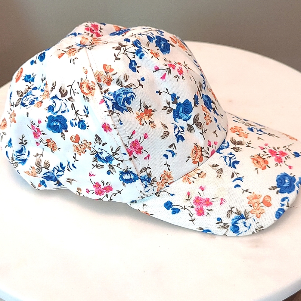 White Flowery Baseball Cap Adjustable Strap - Picture 2 of 5